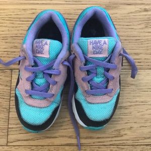 Have A Nike Day toddler sneaker